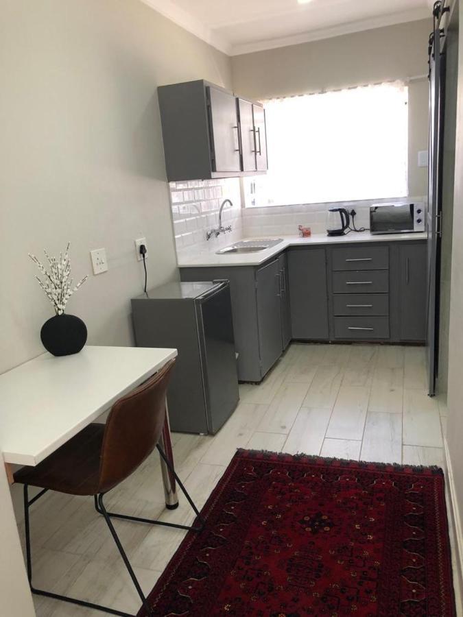 Beesdam Guesthouse Potchefstroom Dış mekan fotoğraf