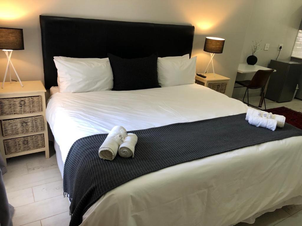Beesdam Guesthouse Potchefstroom Dış mekan fotoğraf